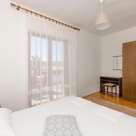 Apartments Spavalo Паг Экстерьер фото