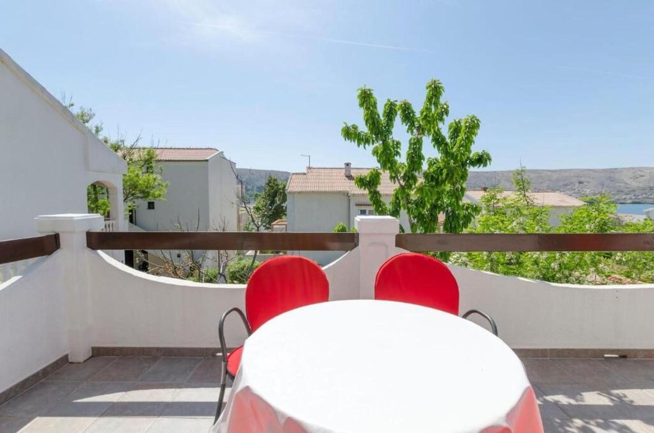Apartments Spavalo Паг Экстерьер фото