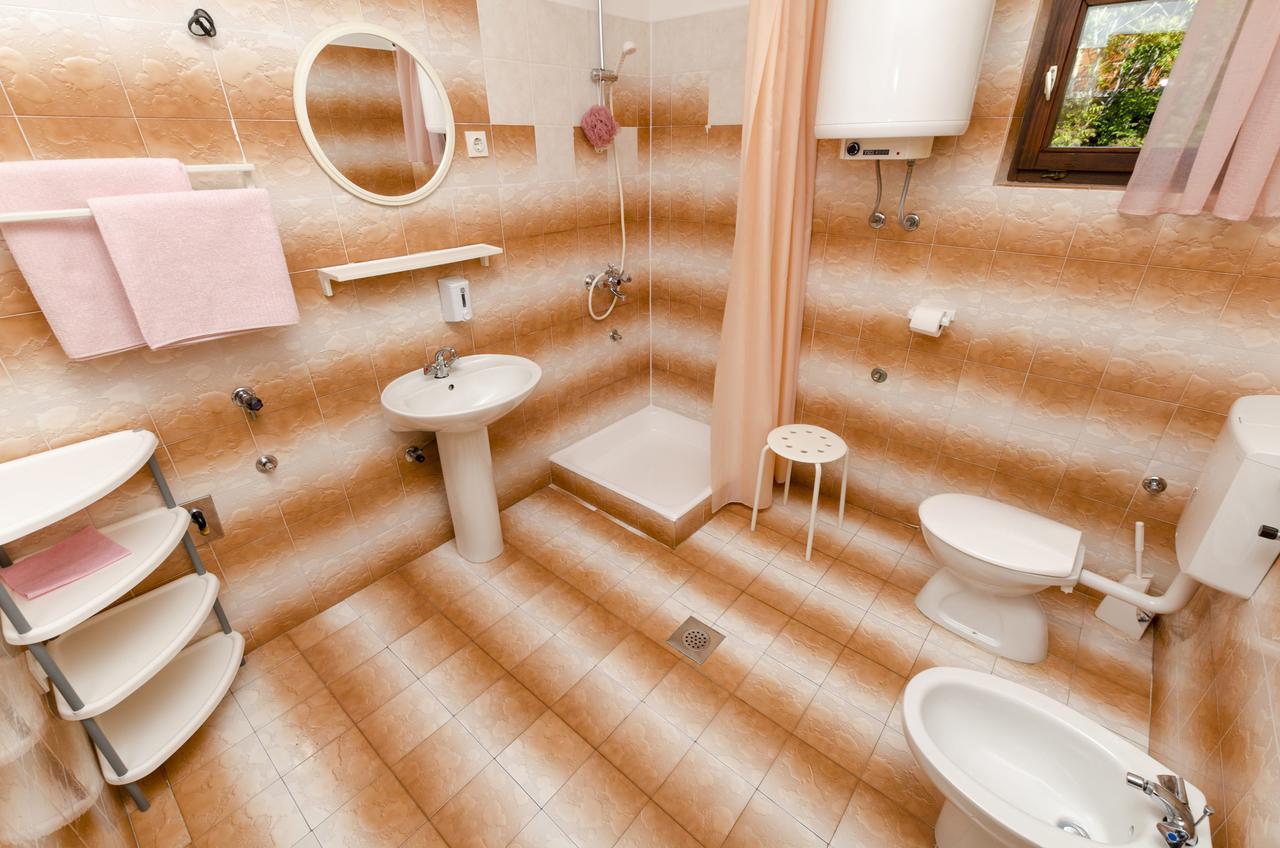 Apartments Spavalo Паг Экстерьер фото