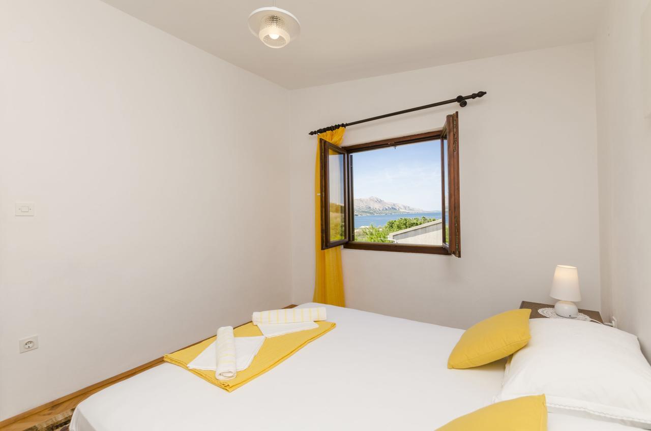 Apartments Spavalo Паг Экстерьер фото