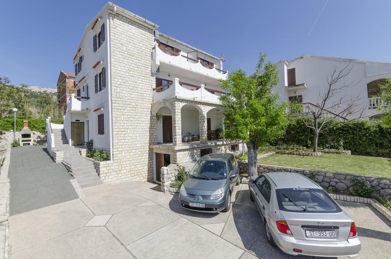 Apartments Spavalo Паг Экстерьер фото